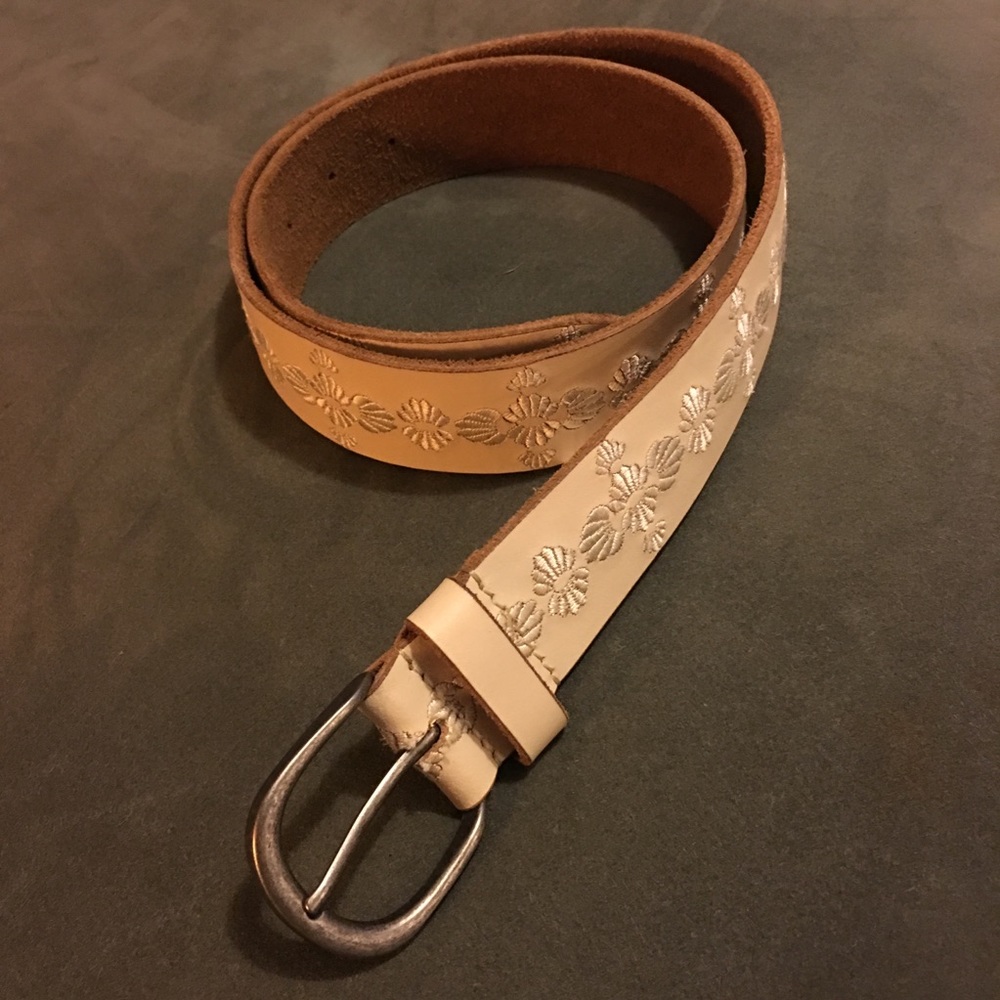 NWT - Lucky Brand Leather Belt (S)